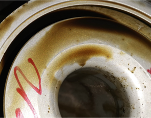 wycieki oleju po stronie kompresora turbiny